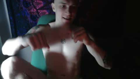 Johnny online show from October 4, 6:39 pm