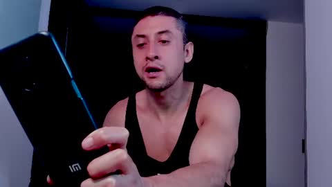 Johnny online show from June 12, 2:43 am