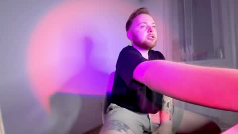 Johnny online show from March 29, 8:42 pm