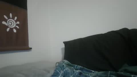 Snapshot of johnnyb1118 chatting on February 2, 4:48 am johnnyb1118 online show from February 2, 4:48 am