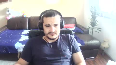 johnnybravovici online show from July 16, 7:03 am