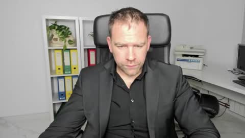 johnnydough82 online show from December 25, 5:26 am