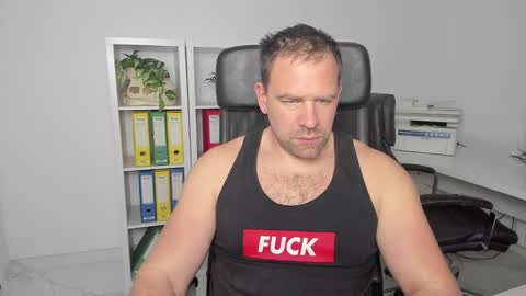 johnnydough82 online show from January 14, 4:36 am