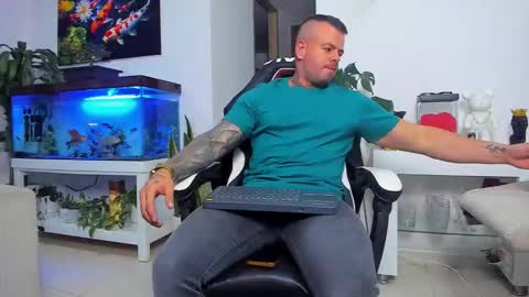 JOHNNY online show from October 26, 2:06 am