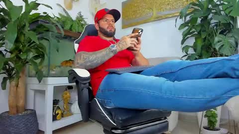Snapshot of johnnygrayson_ chatting on May 6, 1:47 am JOHNNY online show from May 6, 1:47 am