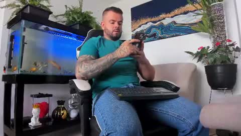 Snapshot of johnnygrayson_ chatting on June 14, 2:52 pm JOHNNY online show from June 14, 2:52 pm