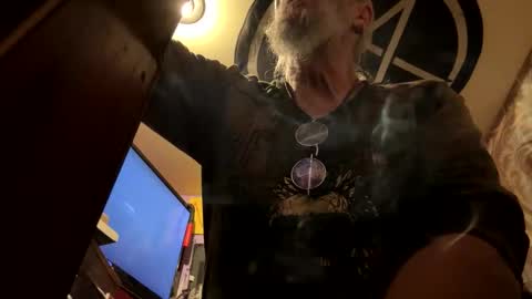 johnnyshung1 online show from March 17, 10:18 am