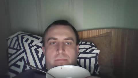 Snapshot of johnoreon chatting on February 9, 1:46 pm johnoreon online show from February 9, 1:46 pm