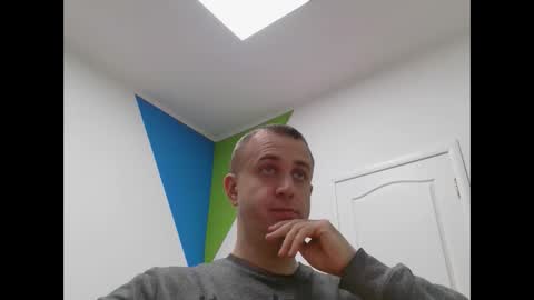 Snapshot of johnoreon chatting on February 16, 7:04 am johnoreon online show from February 16, 7:04 am