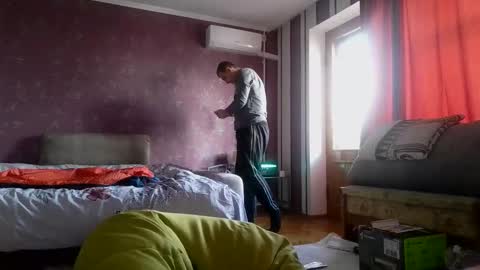 Snapshot of johnoreon chatting on October 12, 6:56 am johnoreon online show from October 12, 6:56 am