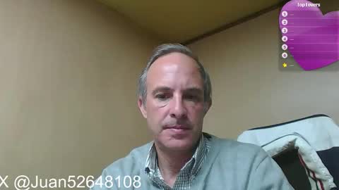 Snapshot of johnq_23 chatting on September 12, 4:18 pm John online show from September 12, 4:18 pm
