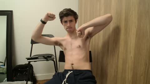 Snapshot of johnresmain chatting on April 11, 4:44 pm johnresmain online show from April 11, 4:44 pm