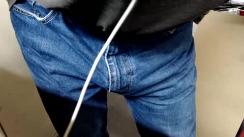 Snapshot of johnson_82 chatting on December 5, 3:50 pm John online show from December 5, 3:50 pm