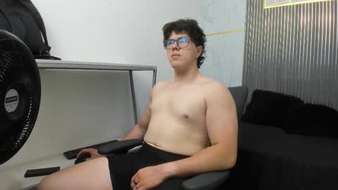 Snapshot of johnson_fox chatting on March 18, 11:57 am JOHNSON online show from March 18, 11:57 am