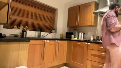 Snapshot of johnthomasbwc chatting on November 12, 11:36 pm JohnThomasBWC online show from November 12, 11:36 pm