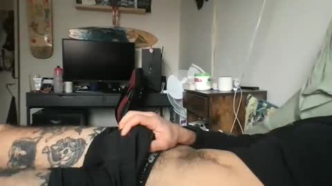 Snapshot of johntizzz chatting on December 3, 6:39 pm johntizzz online show from December 3, 6:39 pm