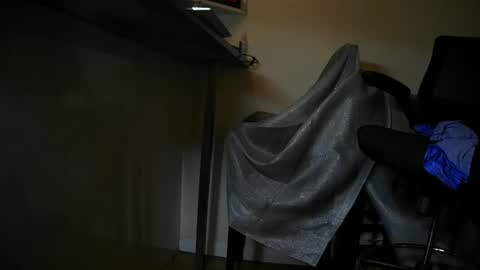 Snapshot of johntylerr833 chatting on December 6, 3:08 am johntylerr833 online show from December 6, 3:08 am