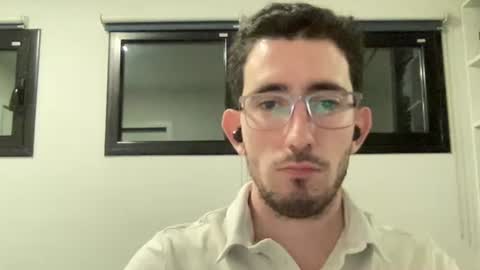 John Ukber online show from June 2, 1:18 am