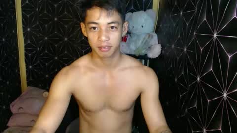 Snapshot of johnydestroyer chatting on January 10, 10:25 pm johnydestroyer online show from January 10, 10:25 pm