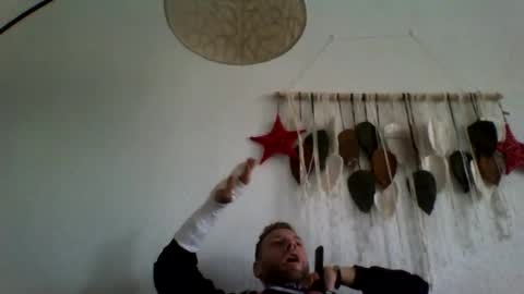 jojo19844 online show from December 18, 11:38 am