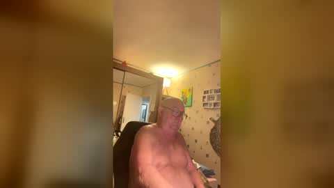 Snapshot of jojo60000529566 chatting on March 11, 7:36 am jojo60000529566 online show from March 11, 7:36 am