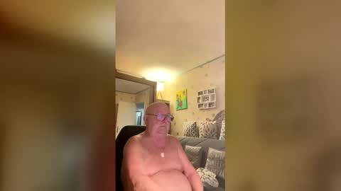 Snapshot of jojo60000529566 chatting on March 17, 5:55 am jojo60000529566 online show from March 17, 5:55 am