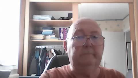 Snapshot of jojo60000529566 chatting on June 15, 11:23 am jojo60000529566 online show from June 15, 11:23 am