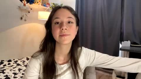 I am Joline ntmuLets hit 10 Thumbs Up together online show from June 3, 1:46 pm