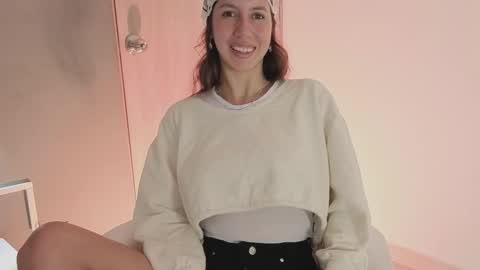 jolie_lov online show from November 4, 1:54 pm