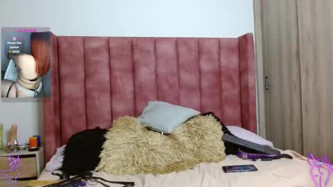 Snapshot of jolie_maria chatting on February 18, 11:52 pm Jolie Mara online show from February 18, 11:52 pm