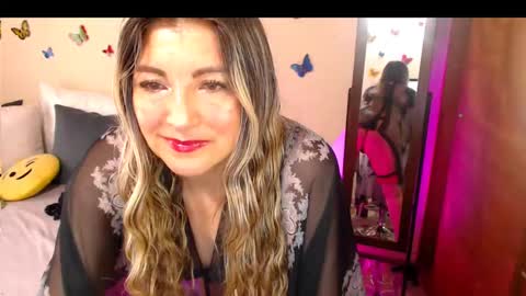 Jolie Mature online show from September 19, 9:59 pm