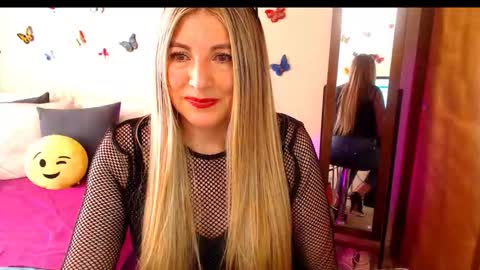 Snapshot of jolie_mature_ chatting on October 29, 9:38 pm Jolie Mature online show from October 29, 9:38 pm