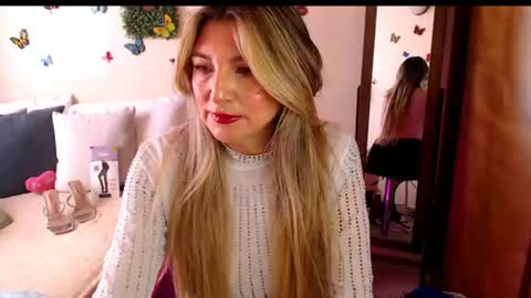Jolie Mature online show from July 4, 7:42 pm