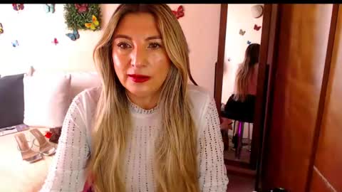 Jolie Mature online show from July 12, 5:48 pm