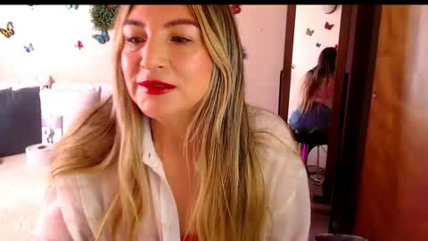 Jolie Mature online show from July 13, 7:38 pm