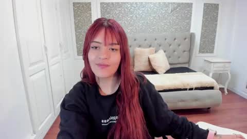 Snapshot of jolie_price chatting on December 12, 3:10 am Jolie price online show from December 12, 3:10 am