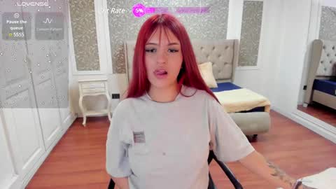 Snapshot of jolie_price chatting on January 17, 5:42 am Jolie price online show from January 17, 5:42 am