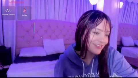 Snapshot of jolie_price chatting on September 12, 2:55 am Jolie price online show from September 12, 2:55 am