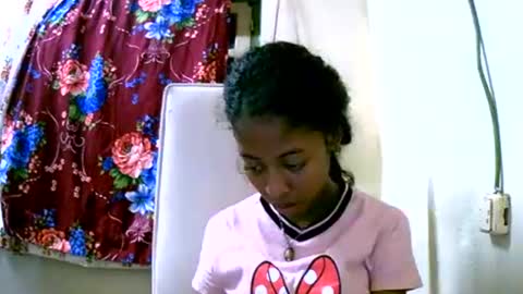 joliekah27 online show from January 14, 5:01 pm