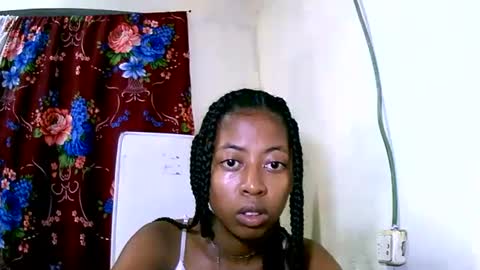 joliekah27 online show from January 19, 11:43 pm