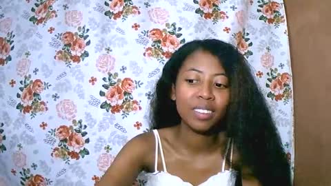 Snapshot of joliekah27 chatting on March 9, 10:52 pm joliekah27 online show from March 9, 10:52 pm