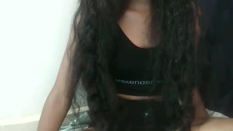 joliekah27 online show from February 14, 6:54 am