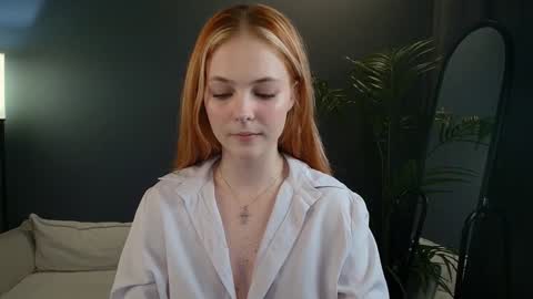 Polly  online show from February 2, 8:24 am