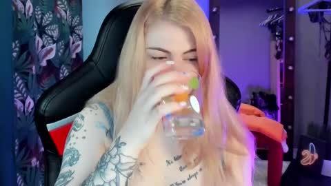 Jolly online show from January 20, 2:43 am