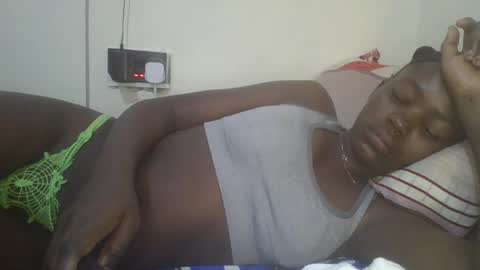 jollynabeb online show from February 18, 1:21 am