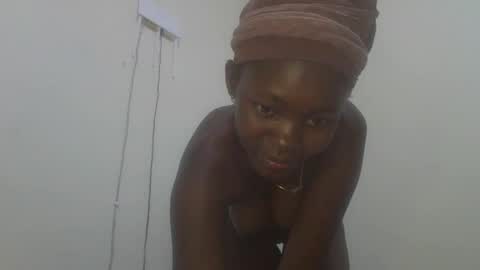 jollynabeb online show from February 18, 4:26 pm