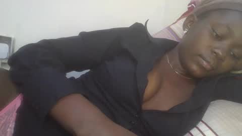 jollynabeb online show from February 18, 8:36 pm