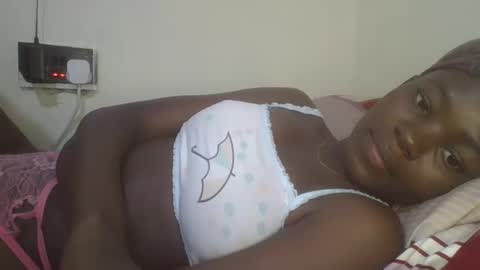 jollynabeb online show from February 25, 3:49 pm