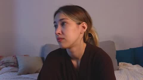 Snapshot of jolyndeb chatting on October 11, 11:09 am Viola online show from October 11, 11:09 am