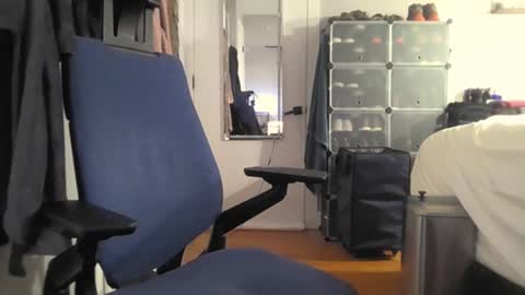 Snapshot of jomanf chatting on February 3, 9:41 am Mason online show from February 3, 9:41 am